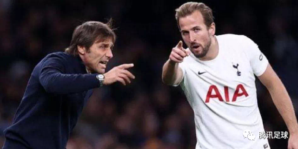  热刺防线送礼不断，利兹联逆转取胜终结五轮不胜  