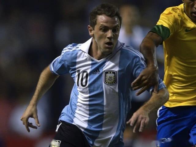  圣埃蒂安功勋队长宣布赛季末退役  