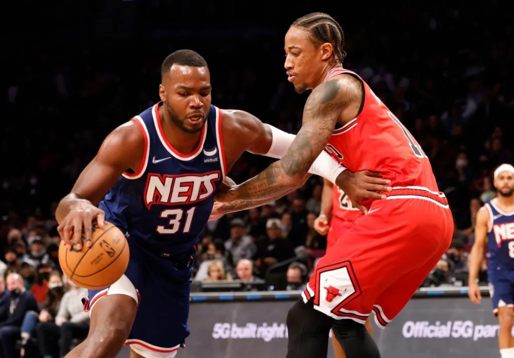  伤病潮侵袭卫冕冠军，轮换阵容仍显冠军底蕴